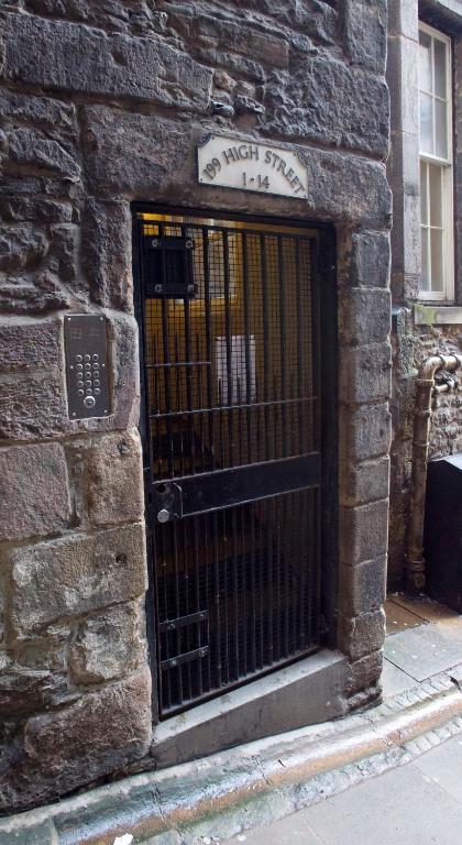 إدنبرة Innercitylets - Royal Mile الغرفة الصورة